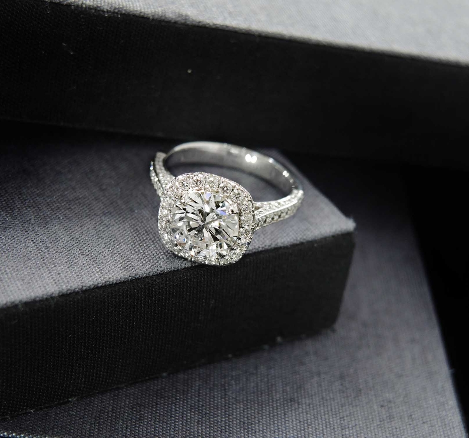 Centrestone Jewellery Insurance provides a specifically tailored insurance policy to give maximum protection for your jewellery.